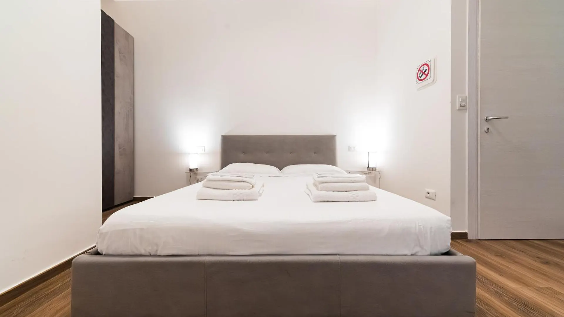 New - Venturini Suites In Bologna Centre 0*,  Italy