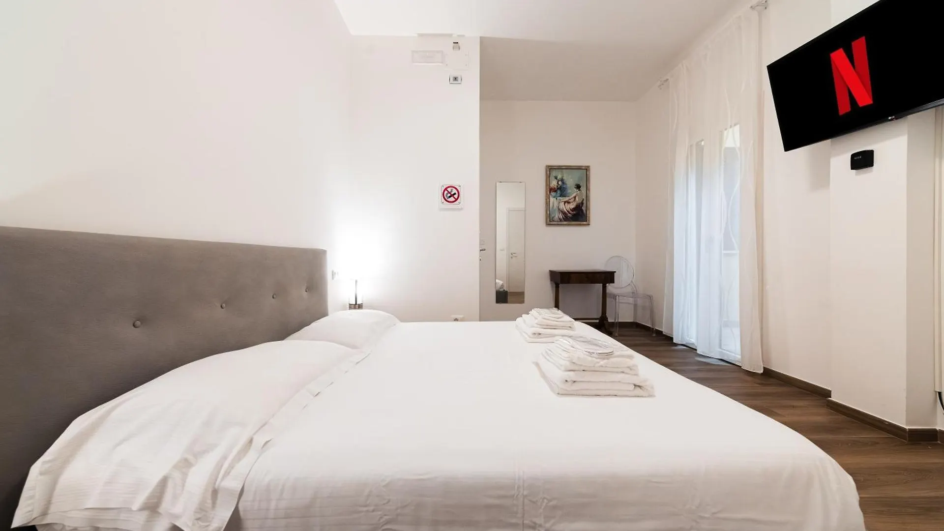New - Venturini Suites In Bologna Centre Italy