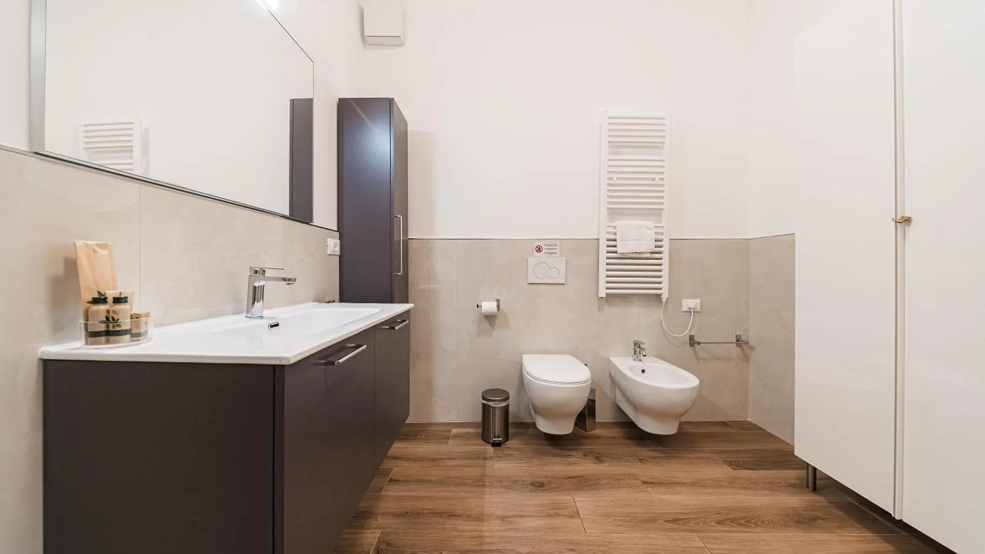 New - Venturini Suites In Bologna Centre