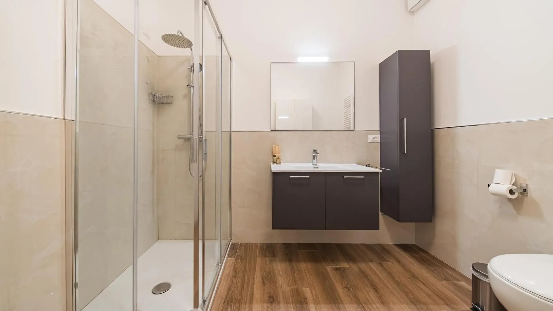 Guest house New - Venturini Suites In Bologna Centre