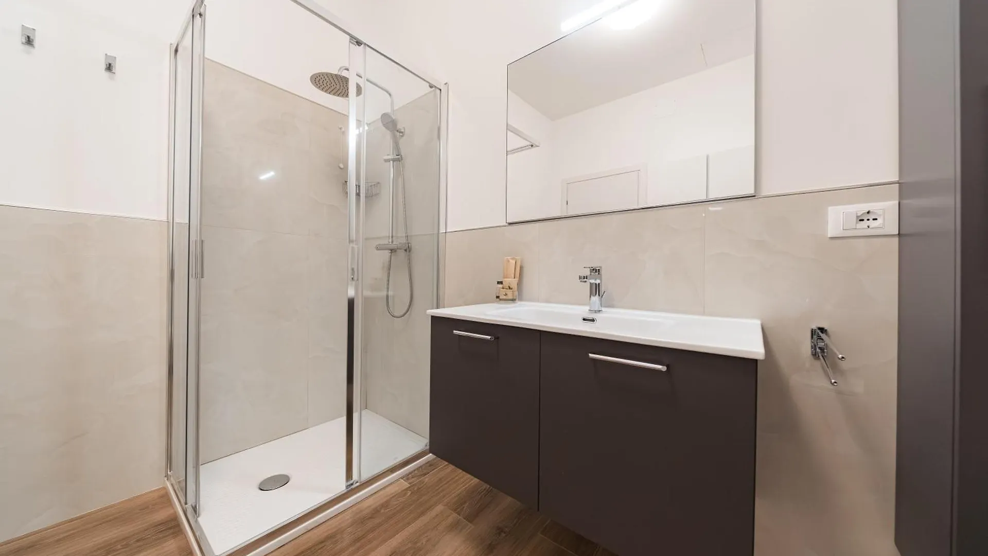 Guest house New - Venturini Suites In Bologna Centre Italy